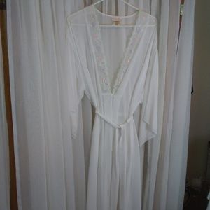 Inner Most White Chiffon Dressing Style Robe